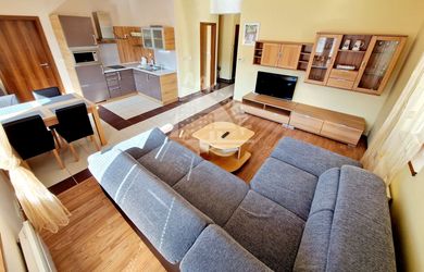 Predám 3-izbový APARTMÁNOVÝ BYT s garážovým státim v AD Kamzík