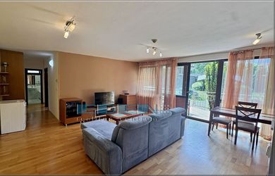 prenájom 3 izbového bytu s balkónom a parkovacim miestom