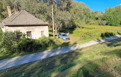 Výhodná ponuka!!!Ponúkame na predaj rodinný dom na Veľkom Ostrove s veľkým pozemkom