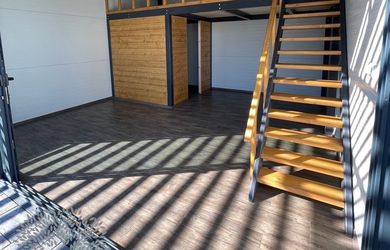Prenájom rekreačná chata s pozemkom 374m2 v Novom Meste n/V pod Rovencom