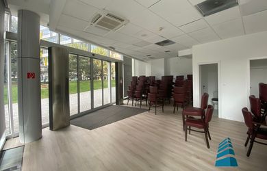 Obchodný priestor na prenájom, Prievozská ul., 380 m2
