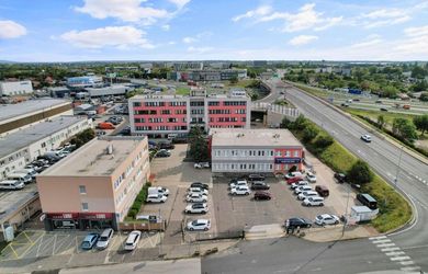 PREDAJ – obchodný priestor pri Avion Shopping Park a IKEA, 276 m²