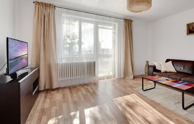 Na prenájom | 2 izbový byt s balkónom - Záhradná | Centrum