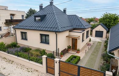 PREDAJ: Priestranný rodinný dom, okres Senec, obec jelka