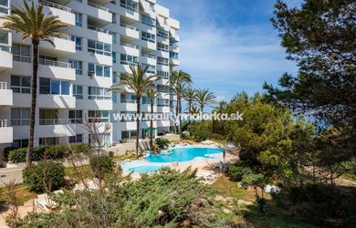 Na predaj 3-izbový fantastický apartmán s výhľadom na more v Cala Millor, Malorka