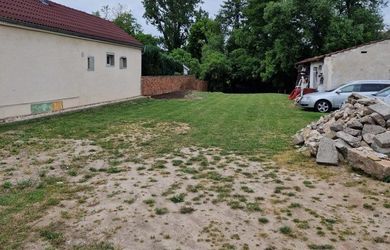 1.BCR | STAVEBNÝ POZEMOK, CENTRUM MESTA STUPAVA