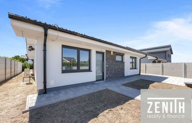 SKOLAUDOVANÝ SAMOSTATNE STOJACI 4-IZBOVÝ BUNGALOV | POZEMOK 681 m² | ALŽBETIN DVOR