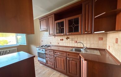PREDAJ 3 IZBOVÝ BYT S DVOMA BALKÓNMI, 86 M2, PETRŽALKA, UL. BEŇADICKÁ