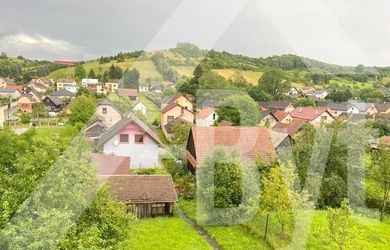 RODINNÝ DOM S POZEMKOM, LIPTOVSKÉ SLIAČE