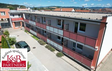 Ponúkame na predaj 2izb. a 1izbové byty v Trenčíne – časť Opatová, v bytovom dome s vlastným - oploteným pozemkom.